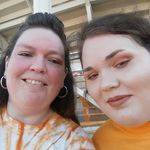 Cindy Hilbert Crump - @cindy.crump.611 - Instagram