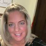 Cindy Gilbert-Laba - @goldyy6869 - Instagram