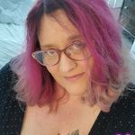 Cindy Haynes - @roxiedog1970 - Instagram