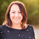 Cindy Mathis - @beingnola - Instagram