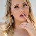 Clara Grey - Facebook