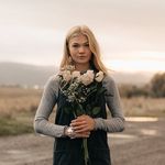 @claireeholcomb - Instagram