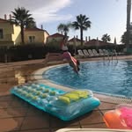 Claire Knights - @claire.knights.5 - Instagram