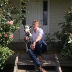 Claire Knowles - @claireknowlescopywriter - Instagram