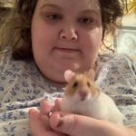 Claire Upton - @claireu26xx - Instagram