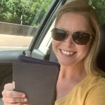 Clancy Davis - @readingismyfavoritesport - Instagram