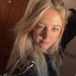 Clara Cameron 🫀 - @clara_garcia__ - Instagram