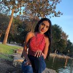 Clara Estrada - @claraestradaoficial - Instagram