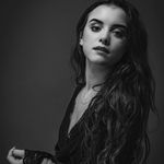 Clara Holmes - @claraholmes.official - Instagram