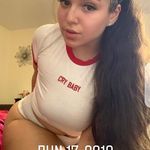 Clara Howard - @clara.howard.313 - Instagram