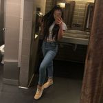 clara light - @vodkandglitter - Instagram