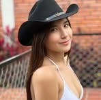 Clara Wright - Facebook