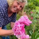 Clare Andrews - @clares_garden - Instagram