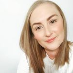 Clare Bates - @clarebates86 - Instagram