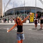 Clare Curtis - @curtisce - Instagram