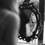 Clare Delaney - @clarelychic - Instagram