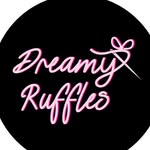 DREAMY RUFFLES - CLARE KENT - @dreamy_ruffles - Instagram