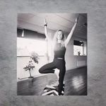 Clare Lloyd - @clarelloydyoga - Instagram