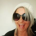 Clare Lloyd - @clareonair - Instagram