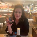 Clare Wallis - @clare6ear82 - Instagram