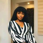Claudia Baston - @claudia.baston.73 - Instagram
