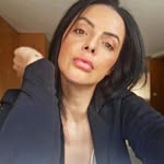 Cláudia De Melo Betty® 💄💋🌻🍷🎼🖤 - @claudia.betty - Instagram