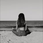 claudia conner - @_theislandyogi - Instagram