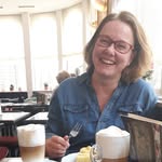 Claudia Roth - @claudiaroth19 - Instagram