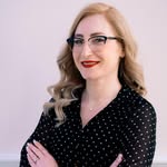 Claudia Burta/ Skin Expert/ Trainer - @burta_claudia - Instagram