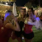 clem - @clementinebellee - Instagram