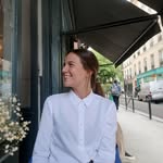 Clémentine | Yoga - Sophrologie - Astro - Activation Kundalini - @clementinesimoneton - Instagram