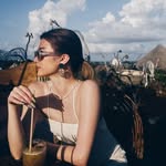 Cleo Wang - @cleow.08 - Instagram
