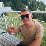 Cliff Davies - @cliffd155 - Instagram