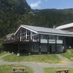 Cliffhouse Stowe VT - @cliffhousestowe - Instagram