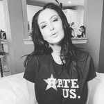 Betty Clinton - @betty001233 - Instagram