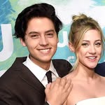 Коул Спроус + Лили Рейнхарт - @cole.sprouse.and.lili.reinhart - Instagram
