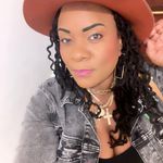 Colette Alexander - @col3tt3alexander - Instagram