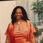 Colette Roach - @colette.vybz - Instagram