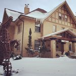 Colleen Cox - @carolinabedandbreakfast - Instagram