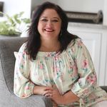 Colleen Paice McGovern - @skincareglowwithcoco - Instagram