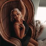 Colleen Meredith - @akmizfuji - Instagram