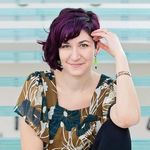 Colleen Welch - @queenpicks - Instagram