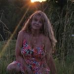 Connie Dyer - @cdbelle - Instagram