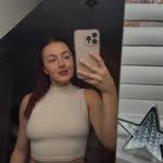 @connie__holmes - Instagram