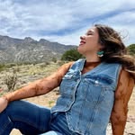 Connie Lopez - @con_bons12 - Instagram