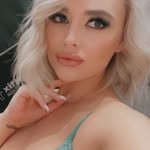 Linda Smith - @connieripped - Instagram