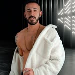@conr.adhiggins - Instagram