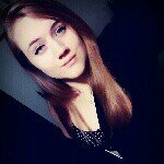 Constance Day - @fallingbehindtheline - Instagram