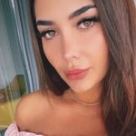 Coral Levy - @corallevy19 - Instagram