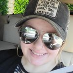 Cora Newton - @themakeuphuntress - Instagram